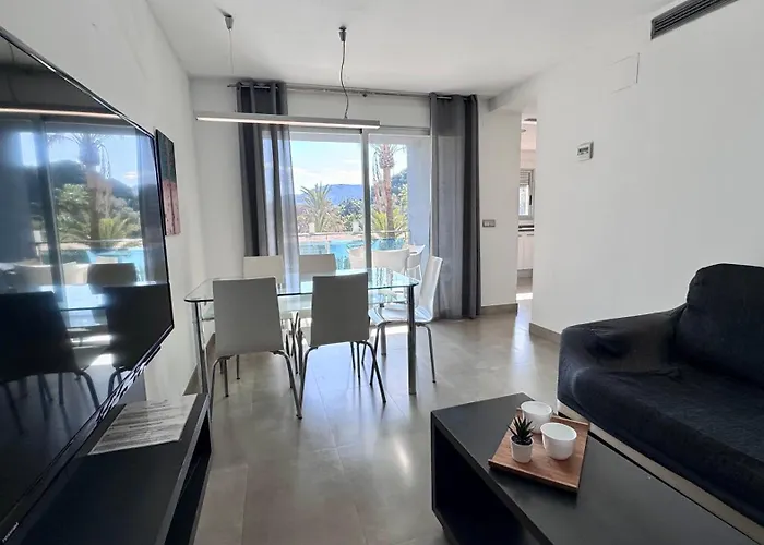 Apartahotel Bravosol 3*