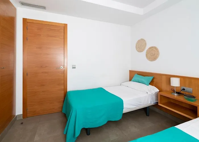 Apartahotel Bravosol 3*